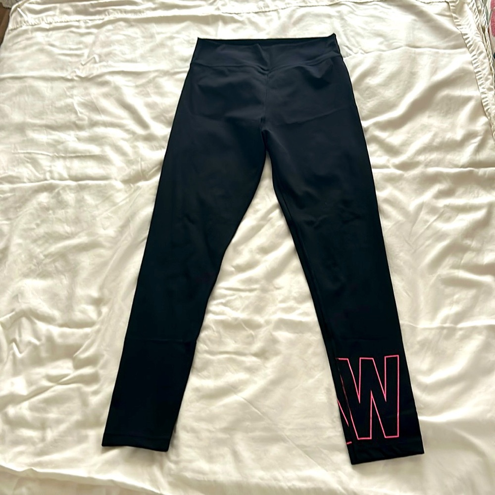 White Fox leggings M black and pink logo
